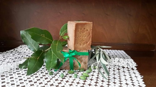 Antisettico sapone di al3ppo - di,